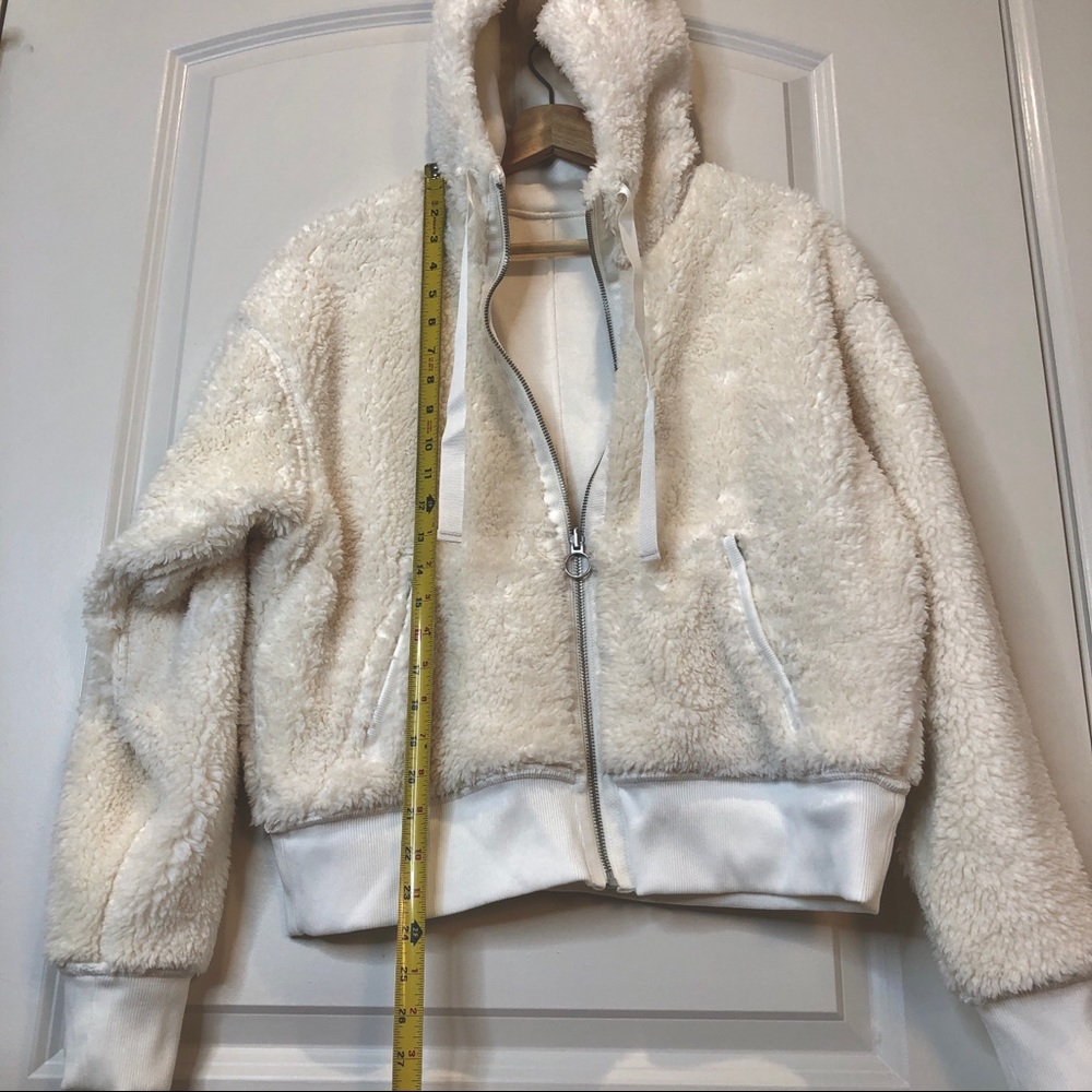 NWT Athleta Cozy Sherpa Reversible Jacket White - Picture 11 of 16
